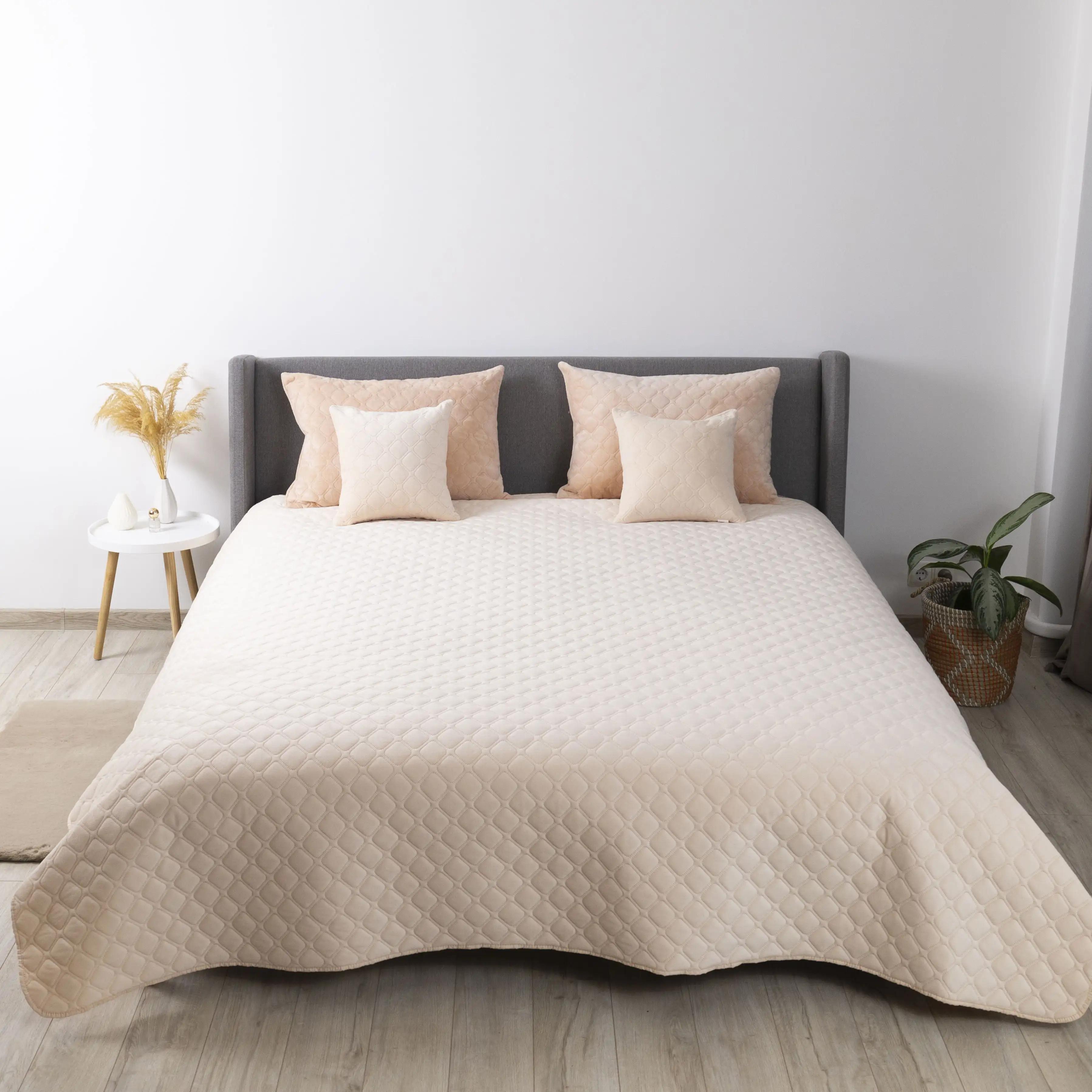 Подушка декоративна "VELURE" Персиковий, 40x40 - Фото 4