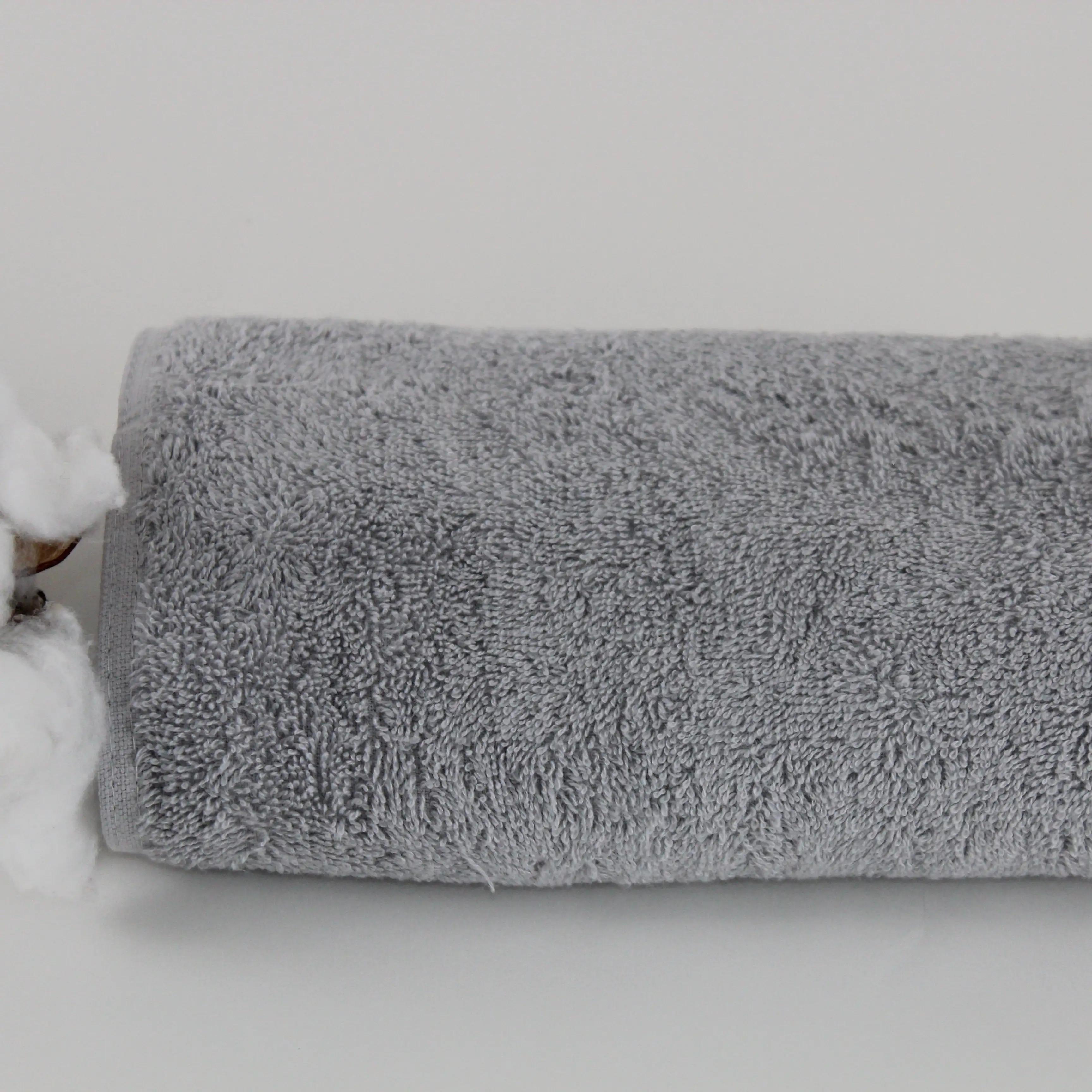 Towel “Aurora” (450 g/m2) Light grey