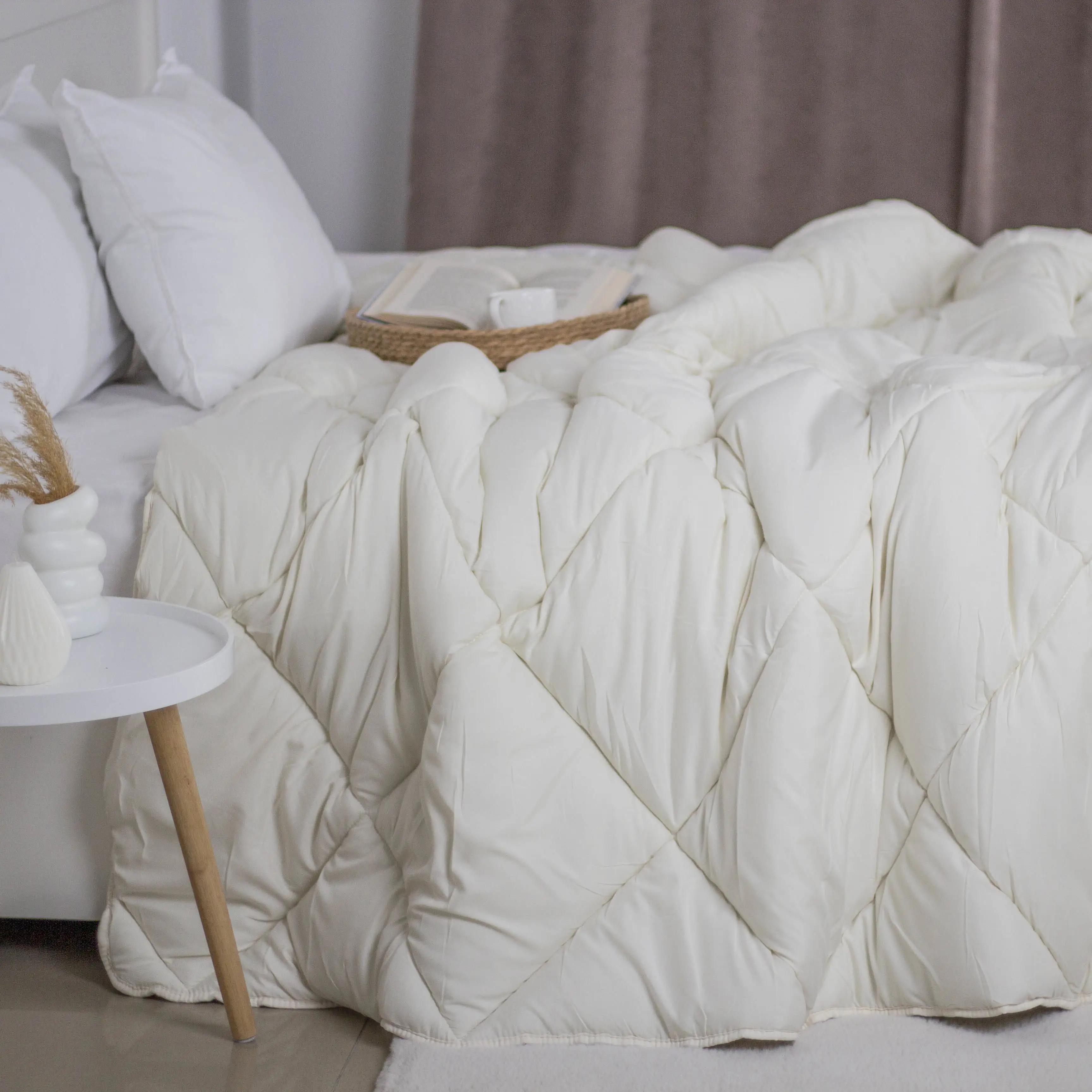 Ковдра FRIENDLY "ALASKA" Молочне некомбіноване, 180x205 - Фото 3