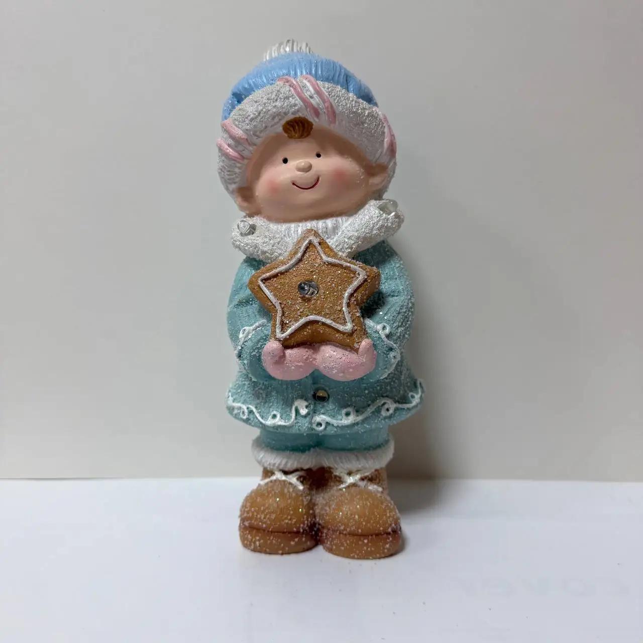 Новорічна фігурка з підсвіткою «Малюк з пряником»