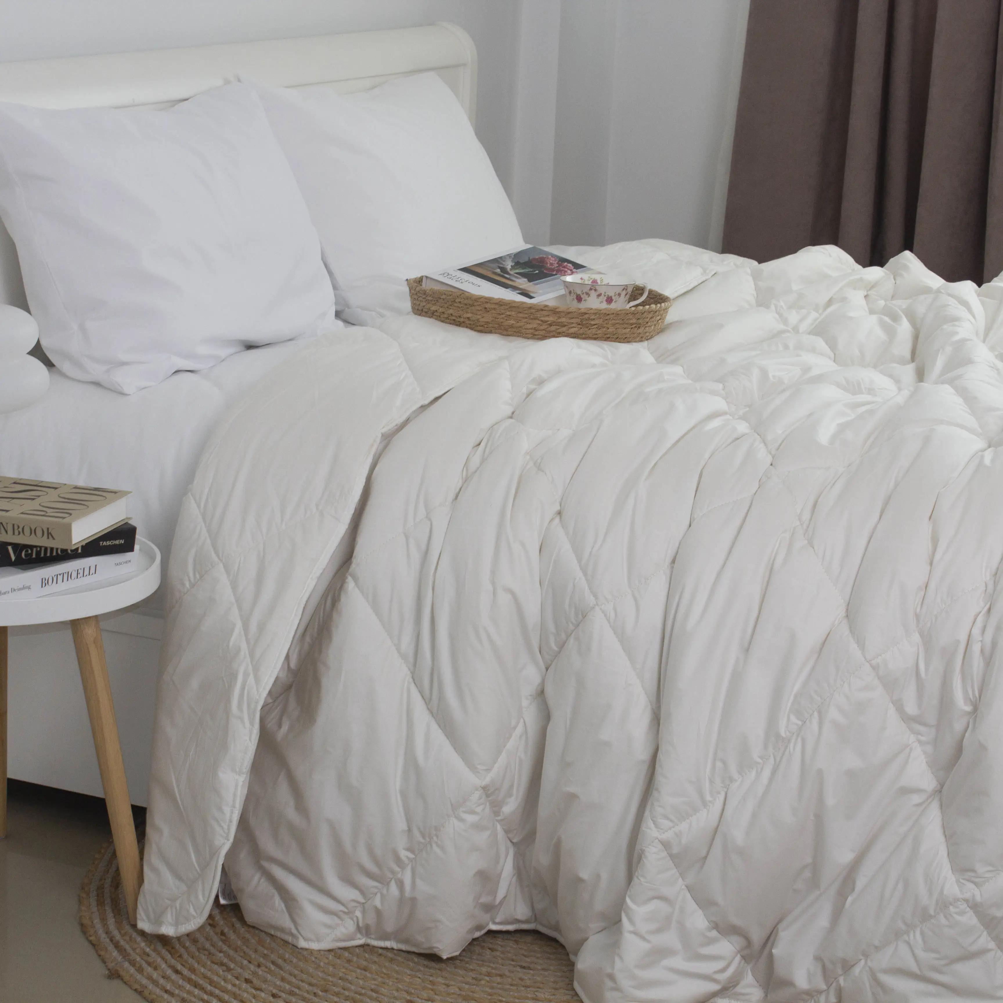 Ковдра "ZARTE SCHAFWOLLE" 