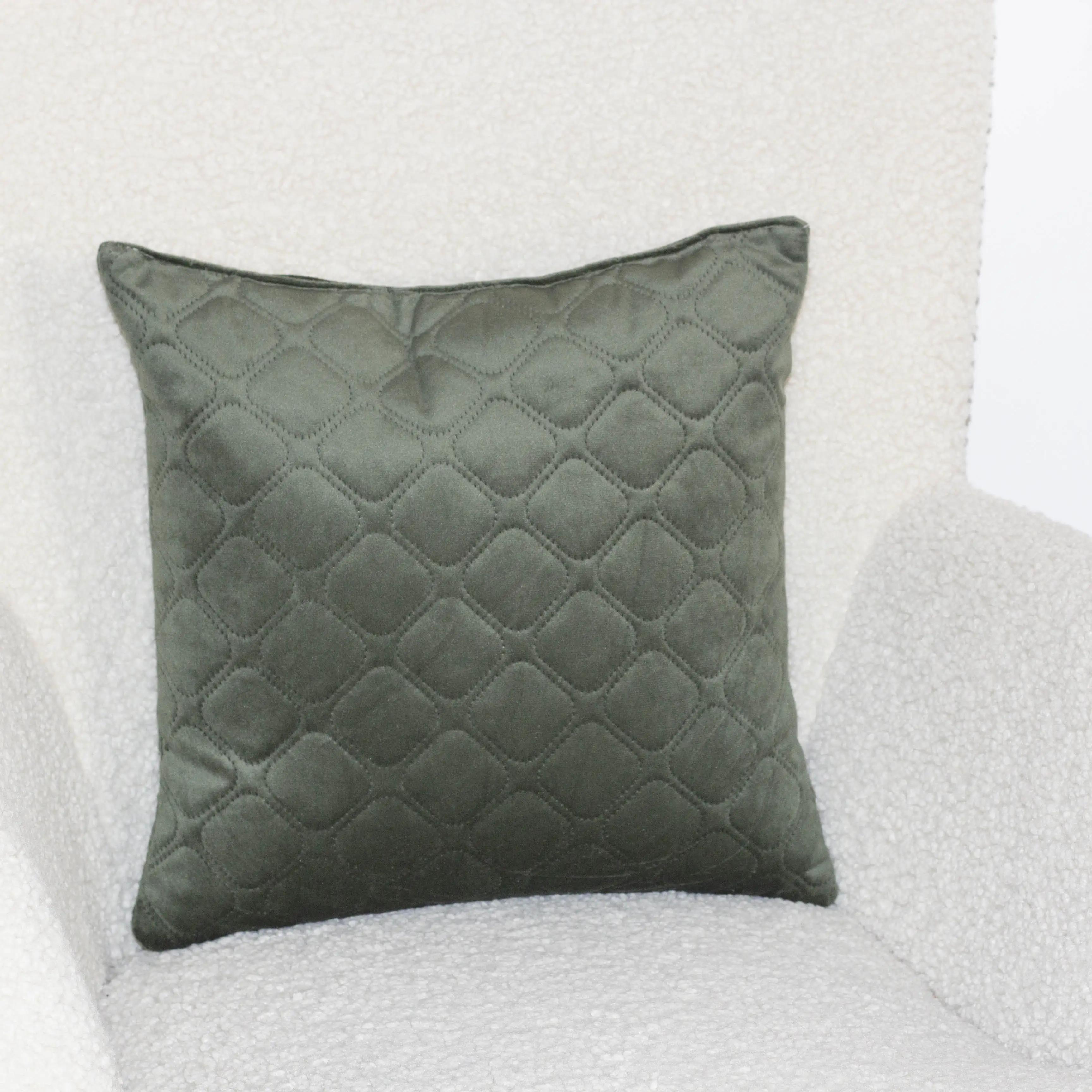 Подушка декоративная "VELURE" Dark Green, 50x70 - Фото 3