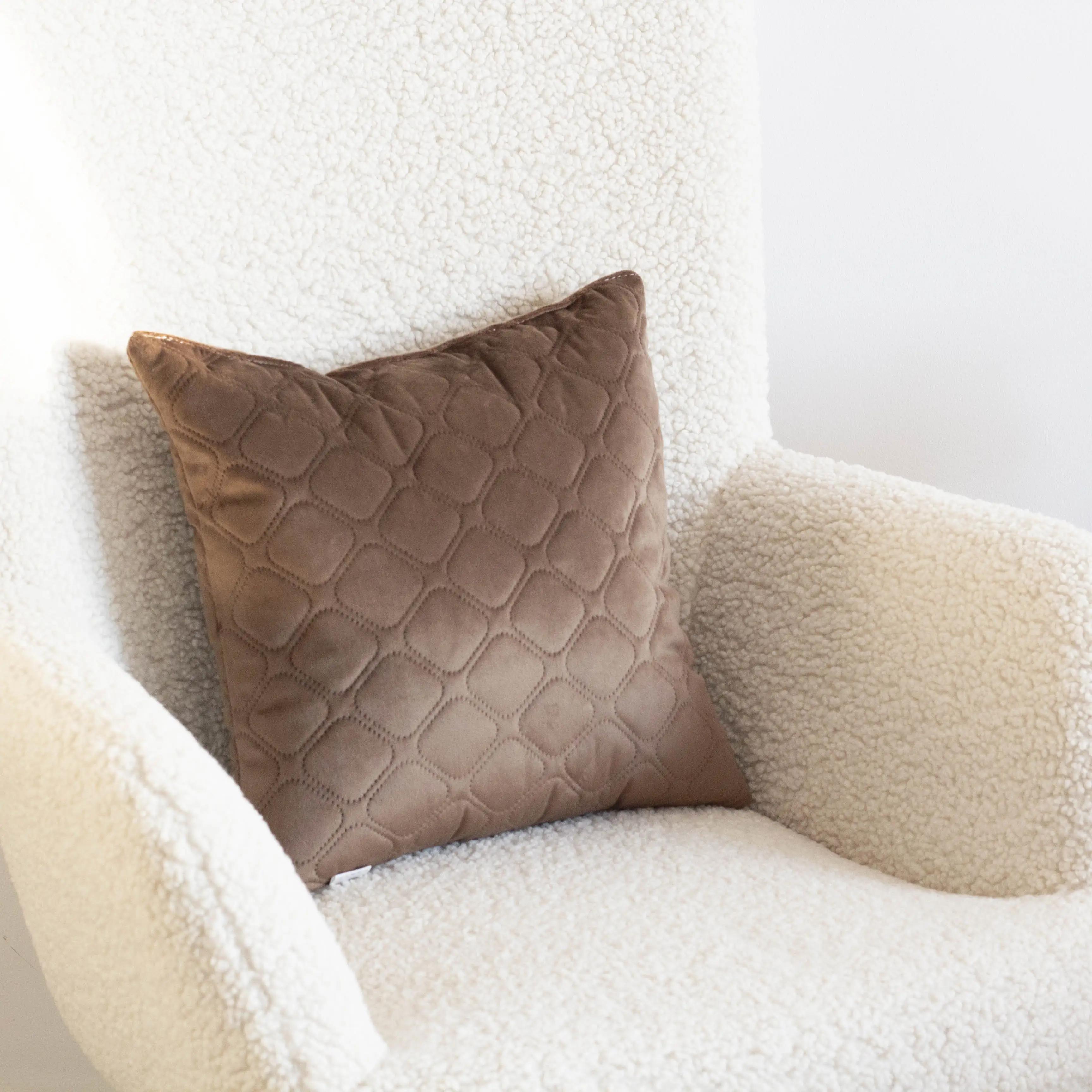 Decorative pillow "VELURE" Chocolate, 40x40 - Photo 3